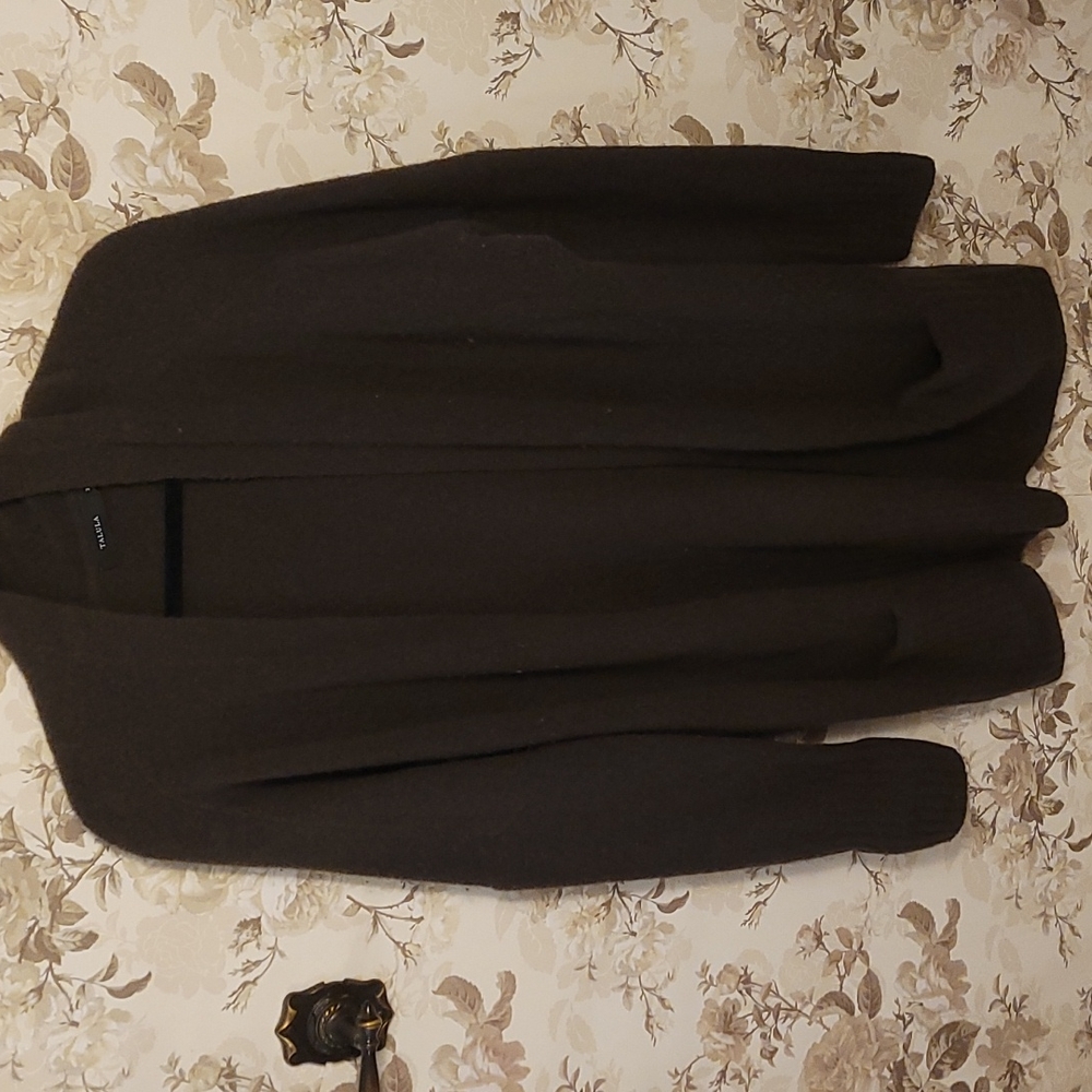 Aritzia / talula dark green cardigan size M